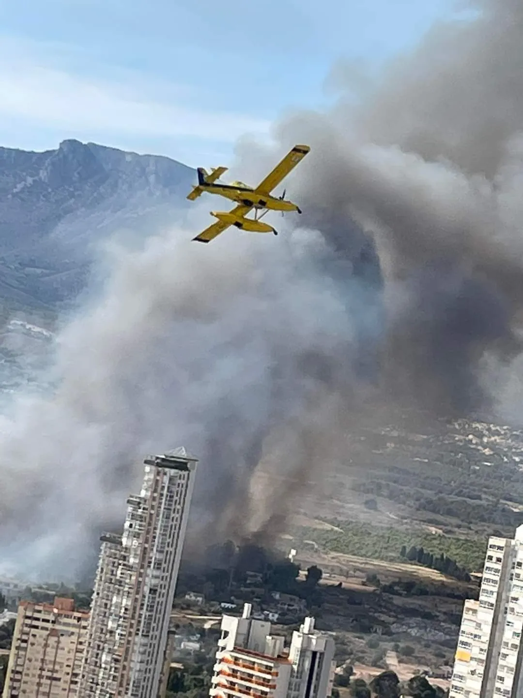 160523 INCENDIO ARMANELLO BENIDORM