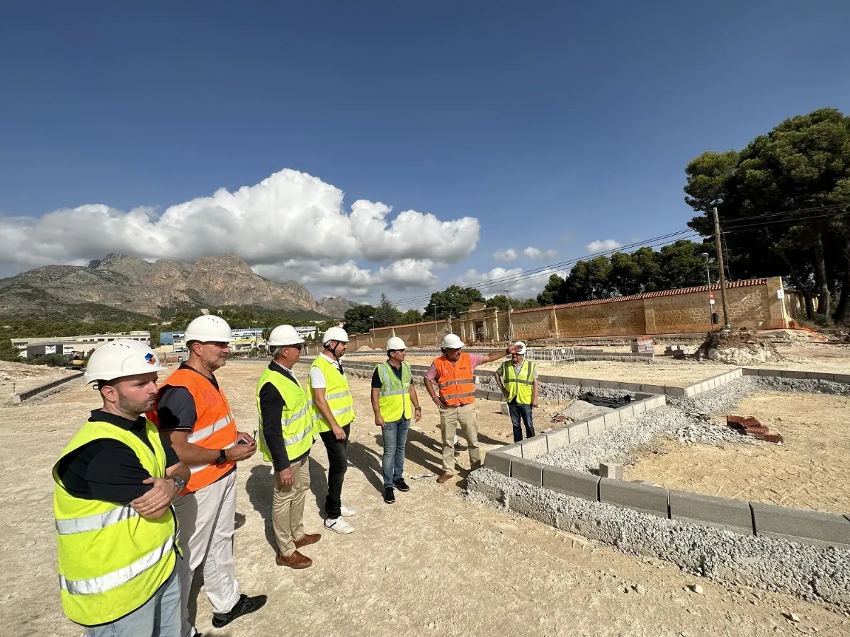 La Nucía mejora los accesos al Colegio Muixara y Cementerio