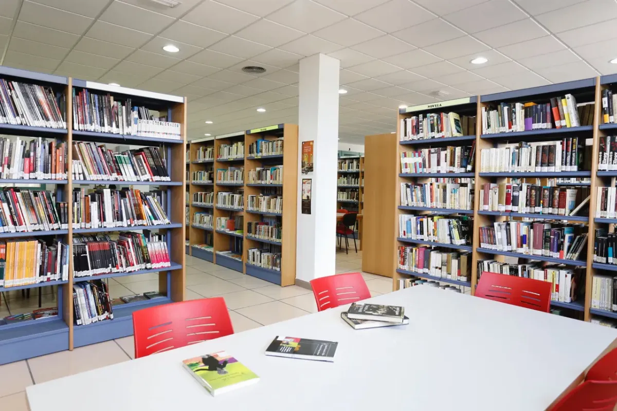 alfaz 23 biblioteca 